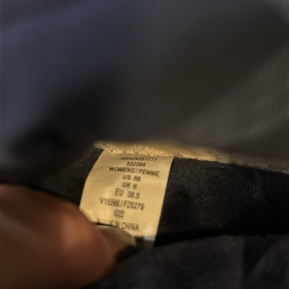 LANDS’ END BLUE PUFFER SLIP ON BOOTIE SLIPPER SIZE 8 - Picture 8 of 8